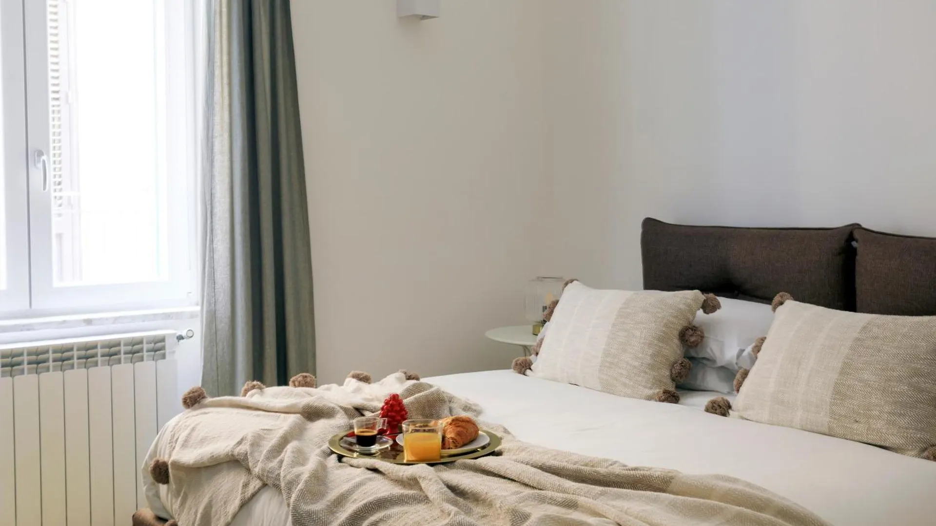 Ermosa Suite Palermo 0*,  Italia