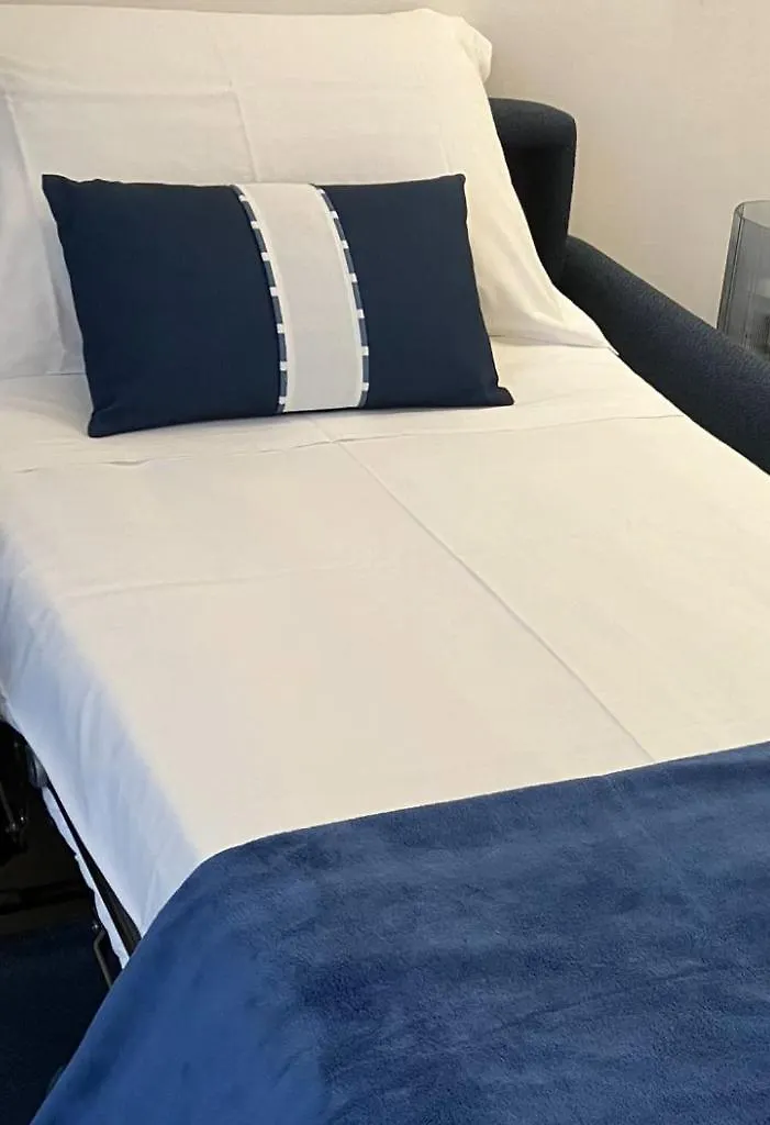 Ermosa Suite Palermo 0*,  Italia
